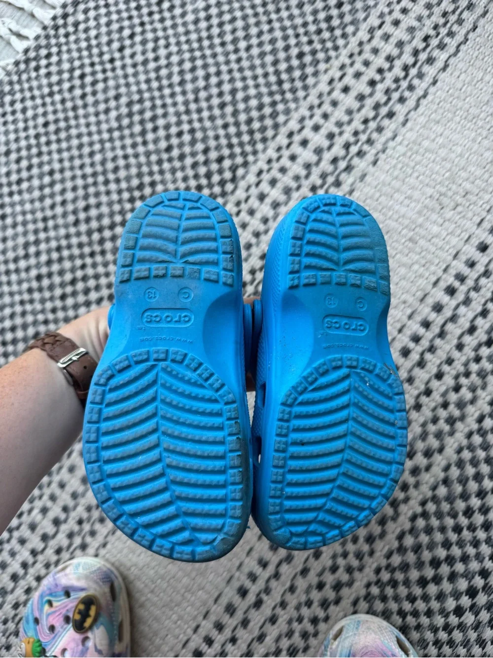 CROCS Kids Classic Clogs in Vibrant Blue